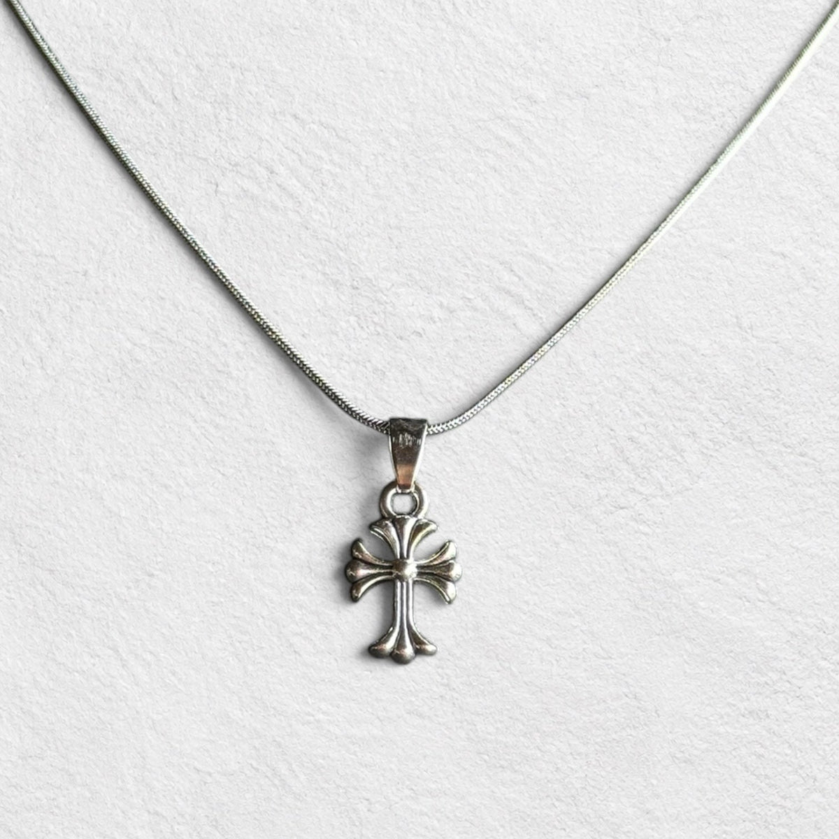 Elegant Ornate Cross Pendant Necklace for Everyday Wear 1038 - rykardia