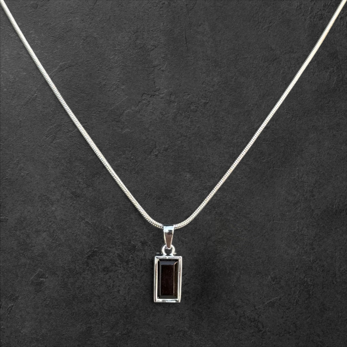 Elegant Rectangular Gemstone Pendant Necklace - rykardia