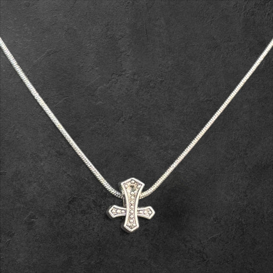 Elegant Embellished Cross Pendant Necklace - rykardia