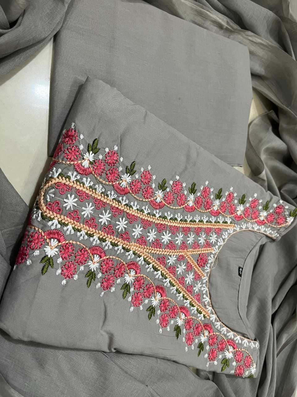 Elegant Embroidered Cotton Kurta Set with Malmal Dupatta - rykardia