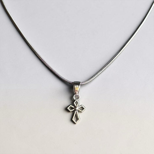 Elegant Geometric Cross Pendant Necklace for Everyday Wear - rykardia