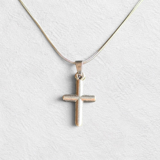 Elegant Minimalist Cross Pendant Necklace for Everyday Wear 1038 - rykardia