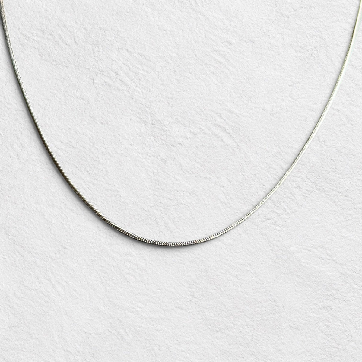 Elegant Minimalist Snake Chain Necklace - rykardia