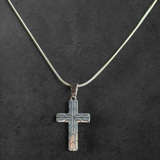 Geometric Patterned Cross Pendant Necklace - rykardia