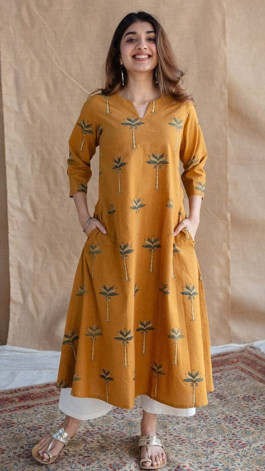 Ivory Pakistani Suit with Intricate Lace Detail - rykardia