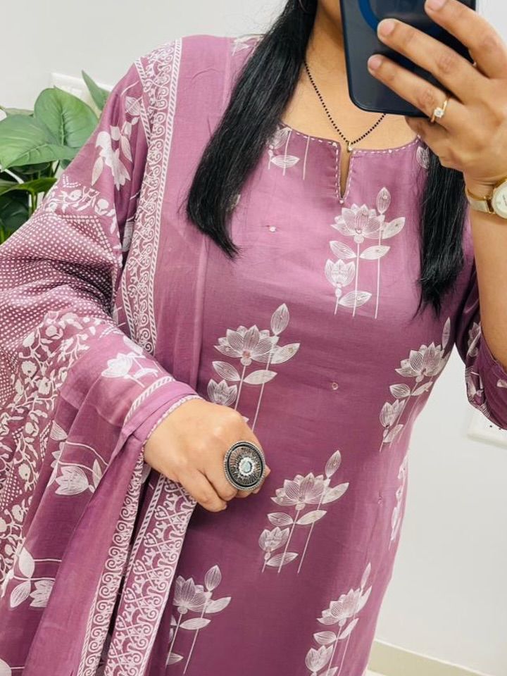 Premium Discharge Print Cotton Set with Handcrafted Details - rykardia