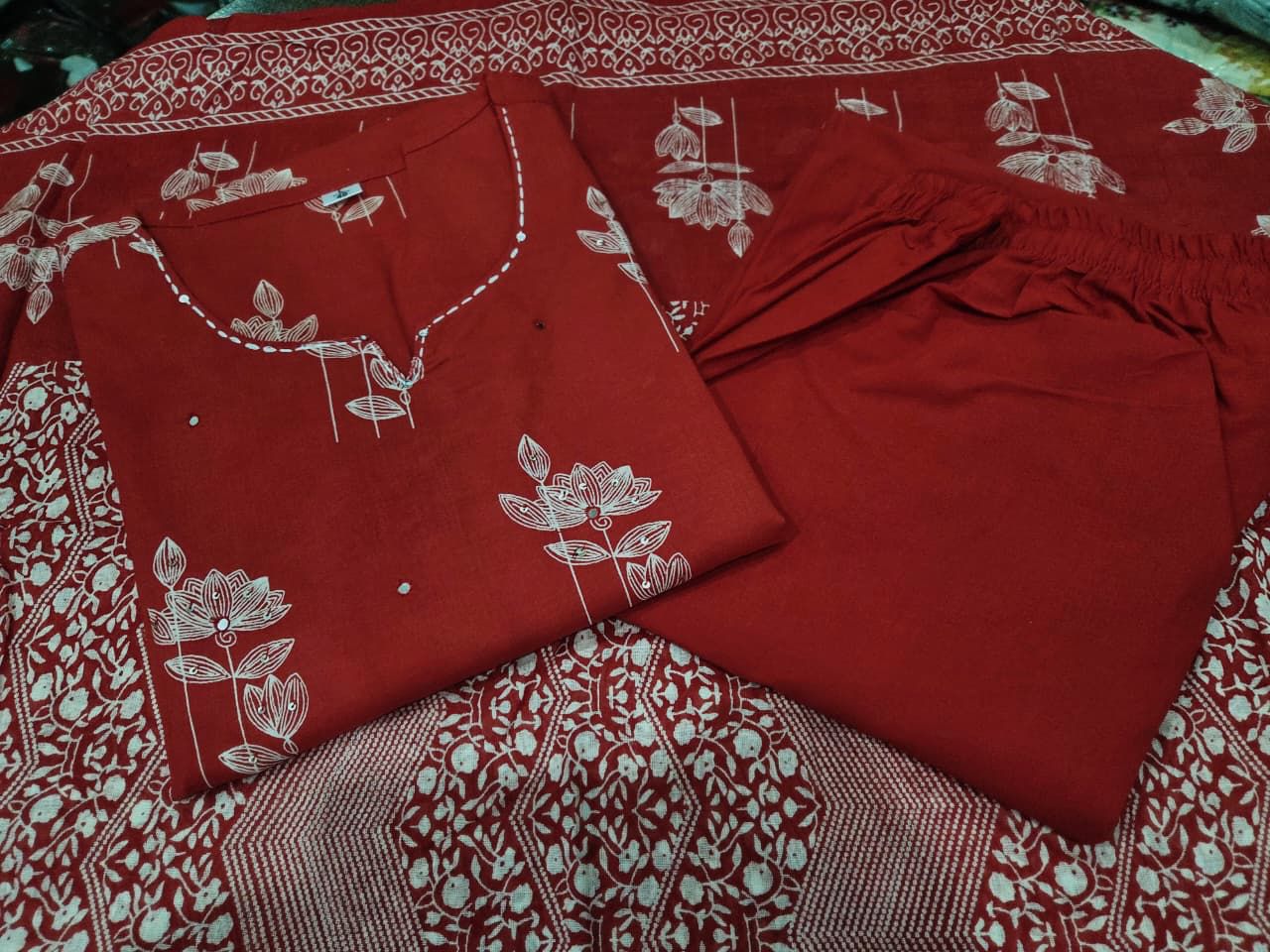 Premium Discharge Print Cotton Set with Handcrafted Details - rykardia